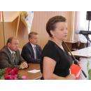 Одно из последних публичных выступлений Любови Устюжаниной на должности вице-мэра по строительству было в канун Дня строителя, когда она чествовала местных застройщиков